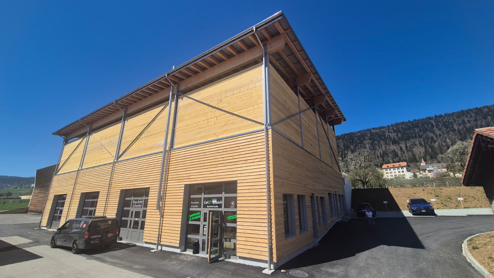 Neues gemeinschaftlich genutztes Gebäude in Evologia